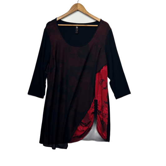 Taking Shape Top Size 16 Small Plus Long Sleeve Black Red