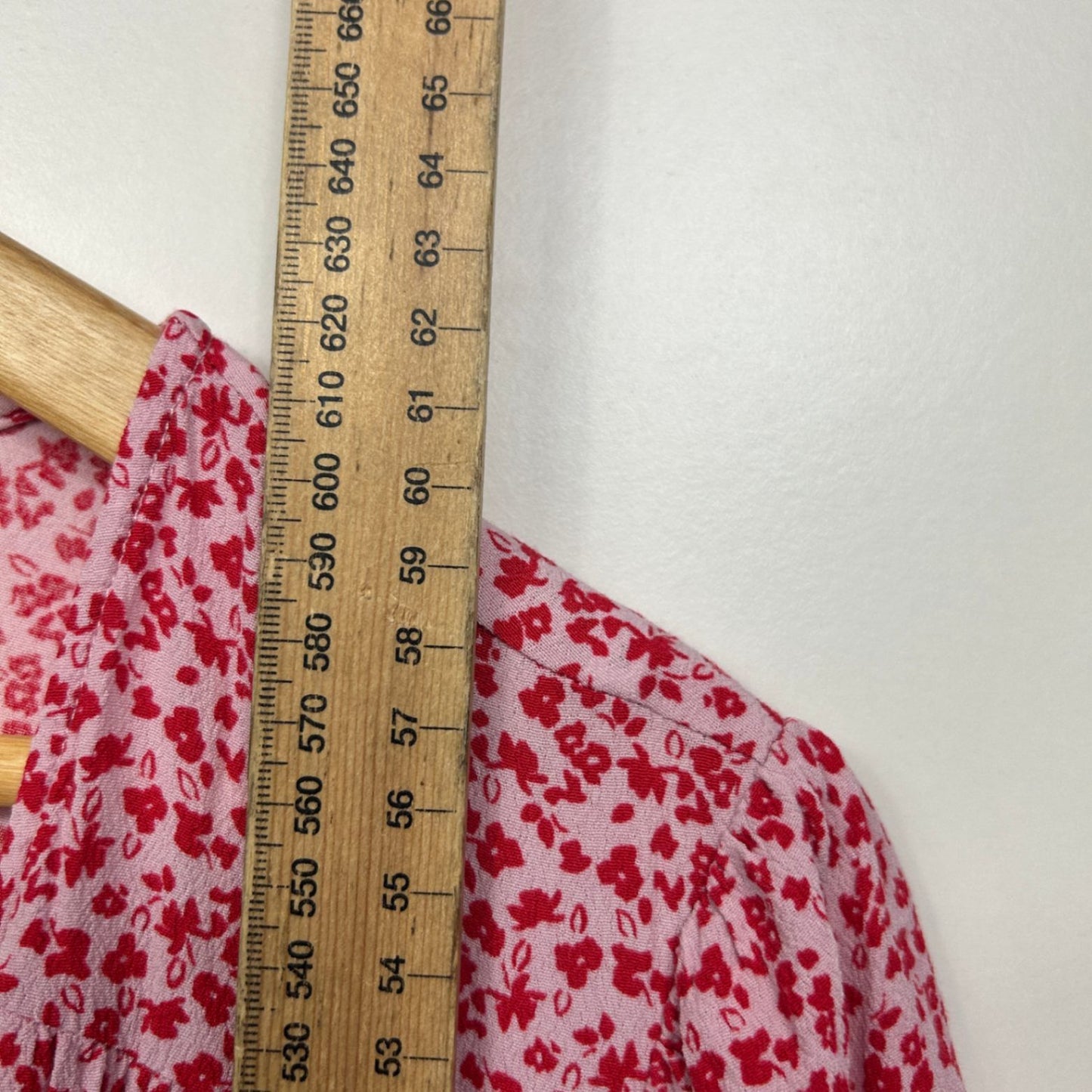 Forever New Pink Viscose Short Sleeve Floral Wrap Top Size 22