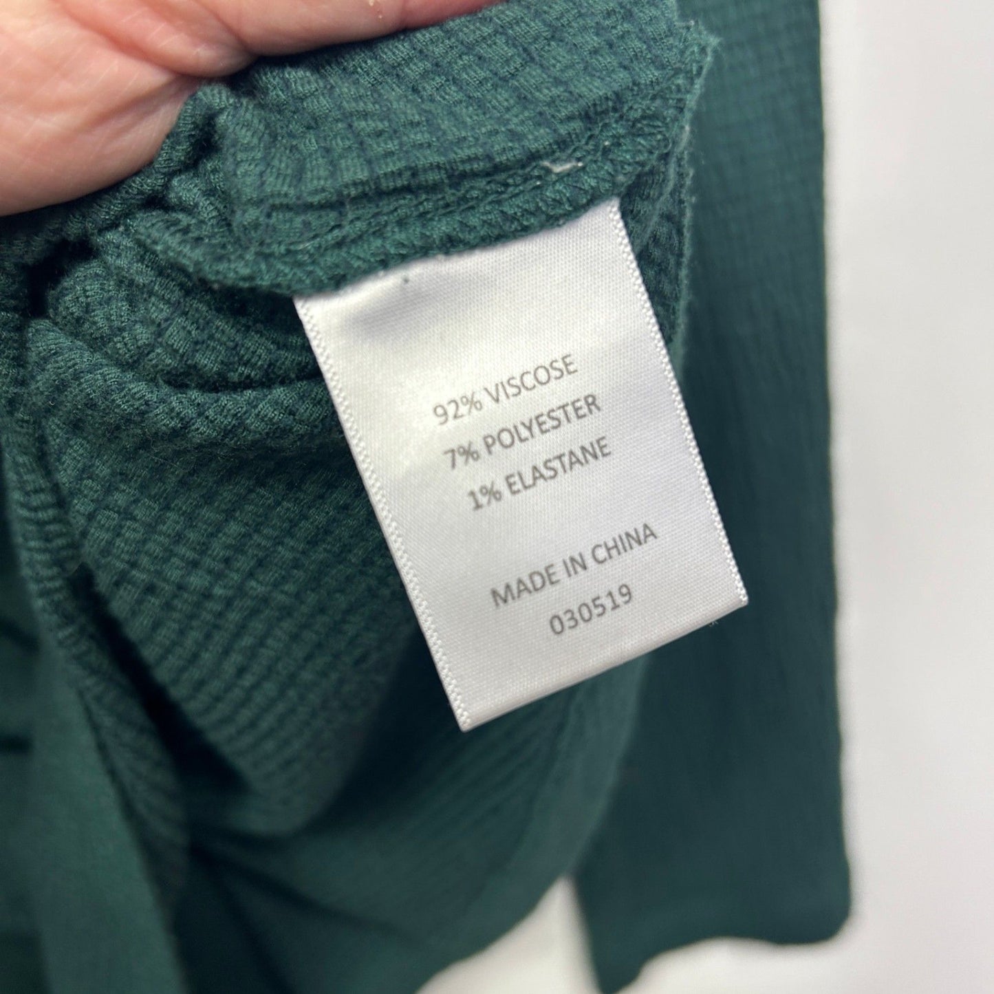 Sussan Peak Top Size 16 XL Green Long Sleeve Button Up Viscose Blend