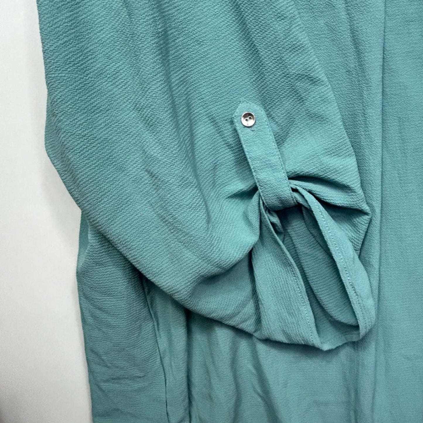 Beme Tunic Top Size 28 Green Long Roll Tab Sleeve