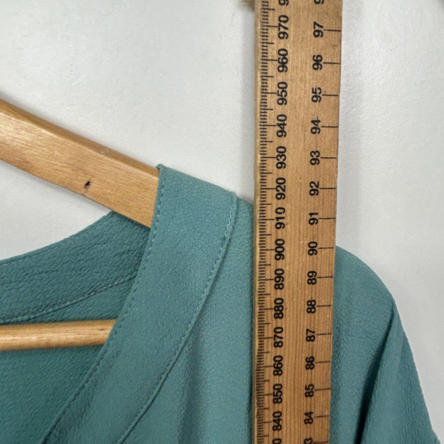 Beme Tunic Top Size 28 Green Long Roll Tab Sleeve