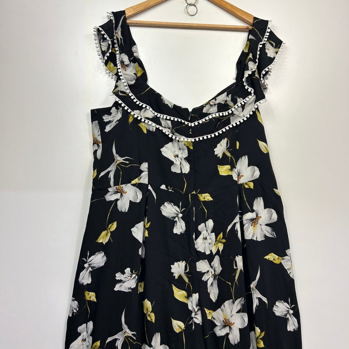 New City Chic Jumpsuit Black Crepe Floral Sleeveless Size 22 XL