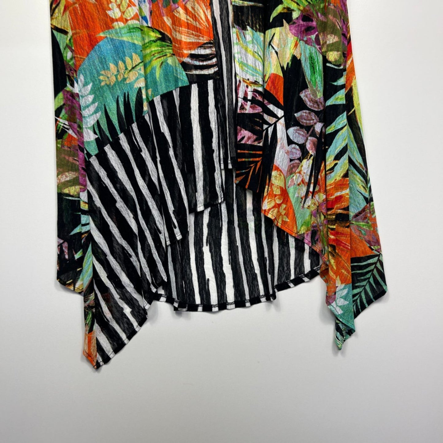 Taking Shape Top Floral Striped Short Sleeve Tunic Size 14 Plus XS