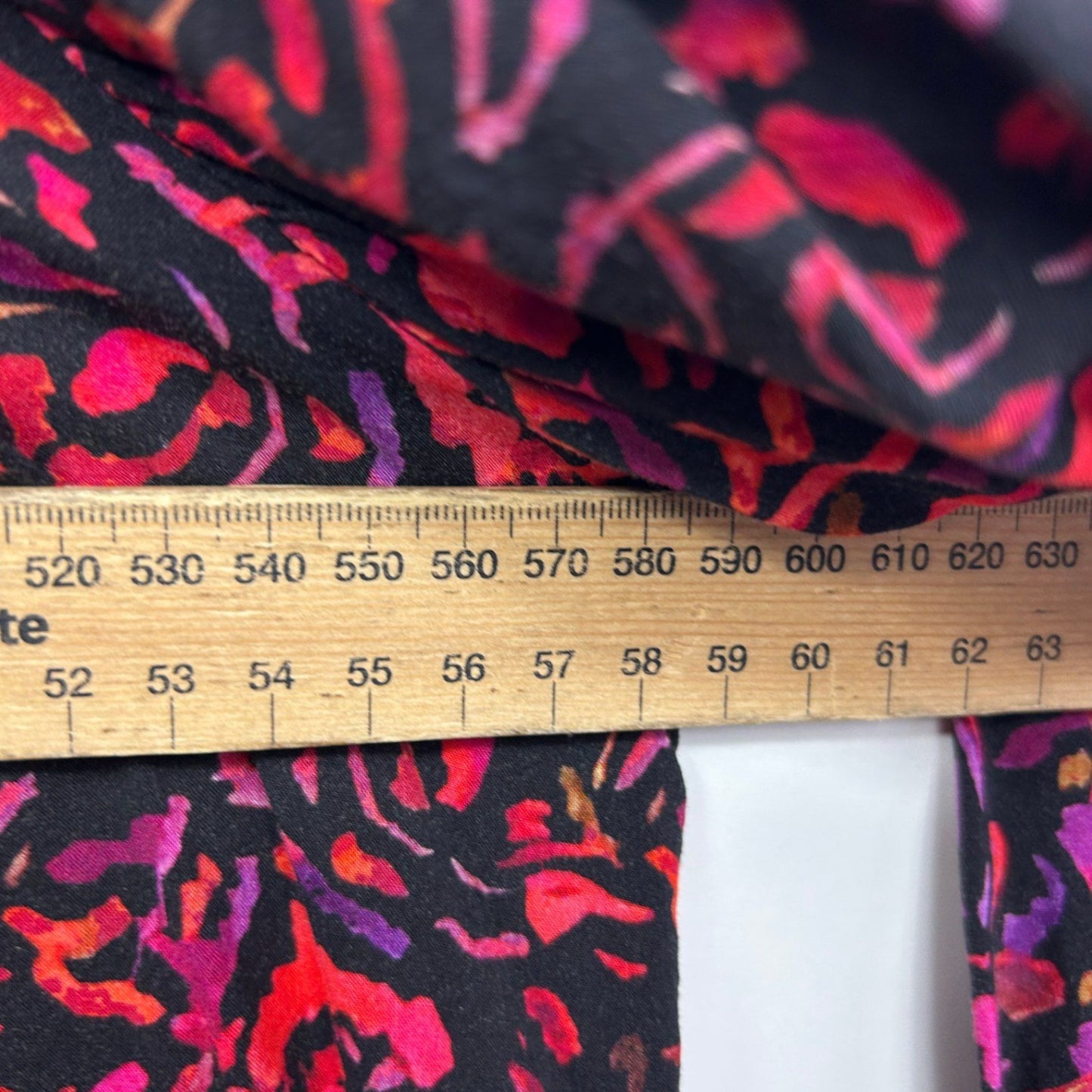 Virtuelle Top Size 16 Long Sleeve Floral Ruched Neckline Viscose *Fault