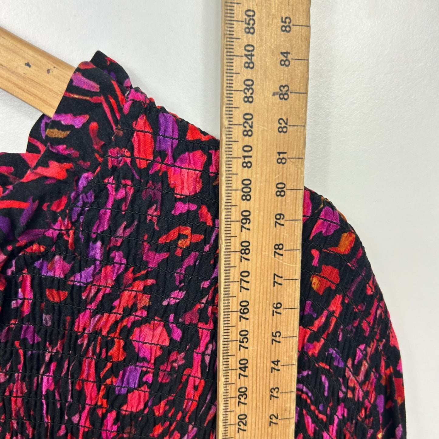 Virtuelle Top Size 16 Long Sleeve Floral Ruched Neckline Viscose *Fault