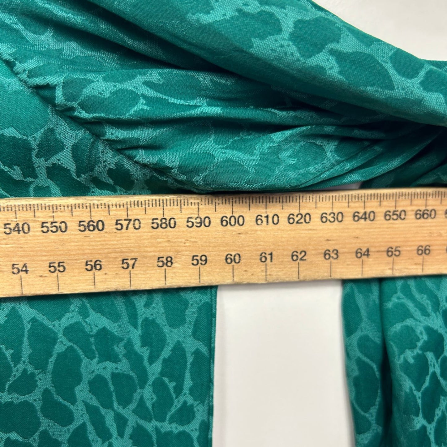 Virtuelle Green Long Sleeve V-Neck Tunic Top Blouse Size 16