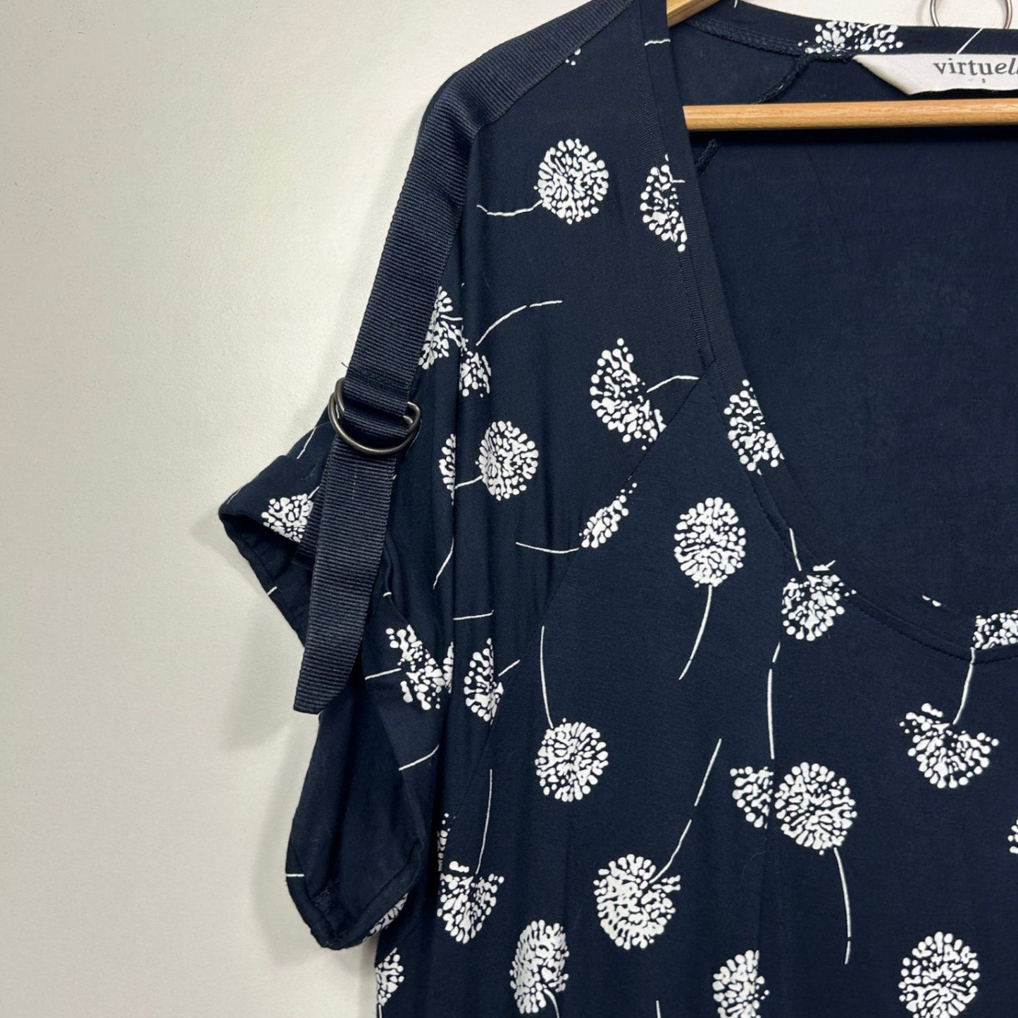 Virtuelle Navy Viscose Roll Tab Short Sleeve Dress Size 16 Plus