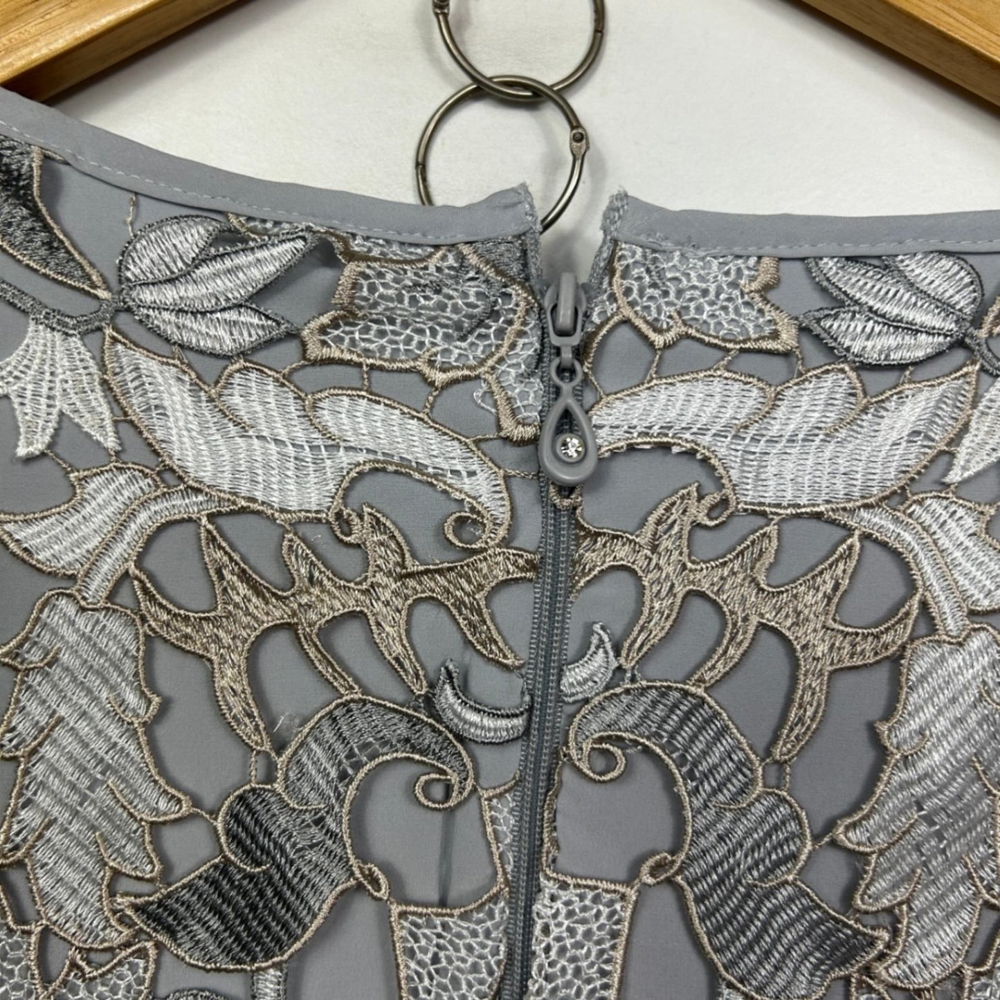 Liz Jordan Cocktail Dress Size 14 Embroidered Lace Overlay Mother of the Bride