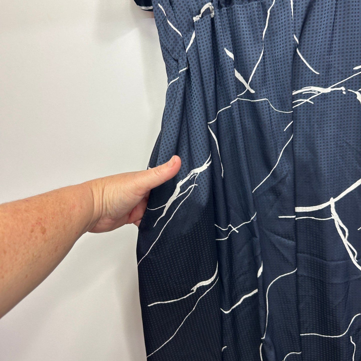 Motto Fashios Navy White Short Sleeve Midi Length Pockets Dress Size 14