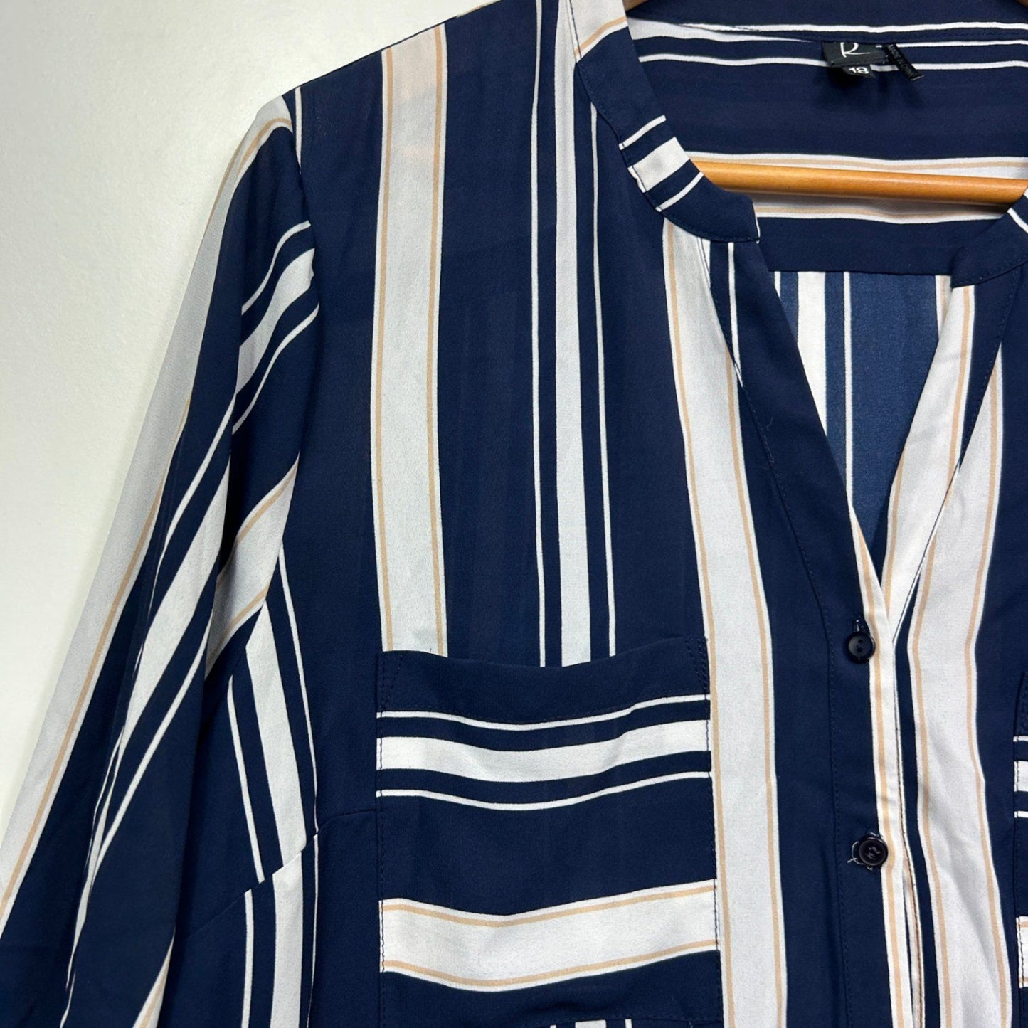 Katies Top Blouse Size 18 Blue Striped 3/4 Sleeve Button Up