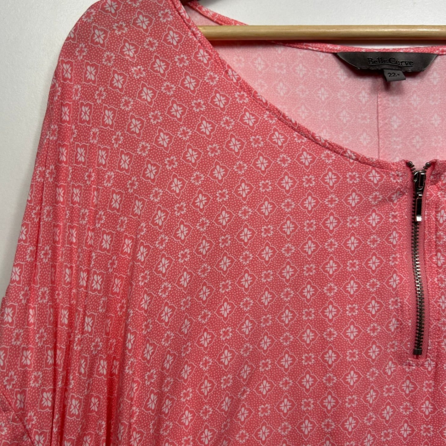 Belle Curve Pink Top Size 22 Short Sleeve Viscose