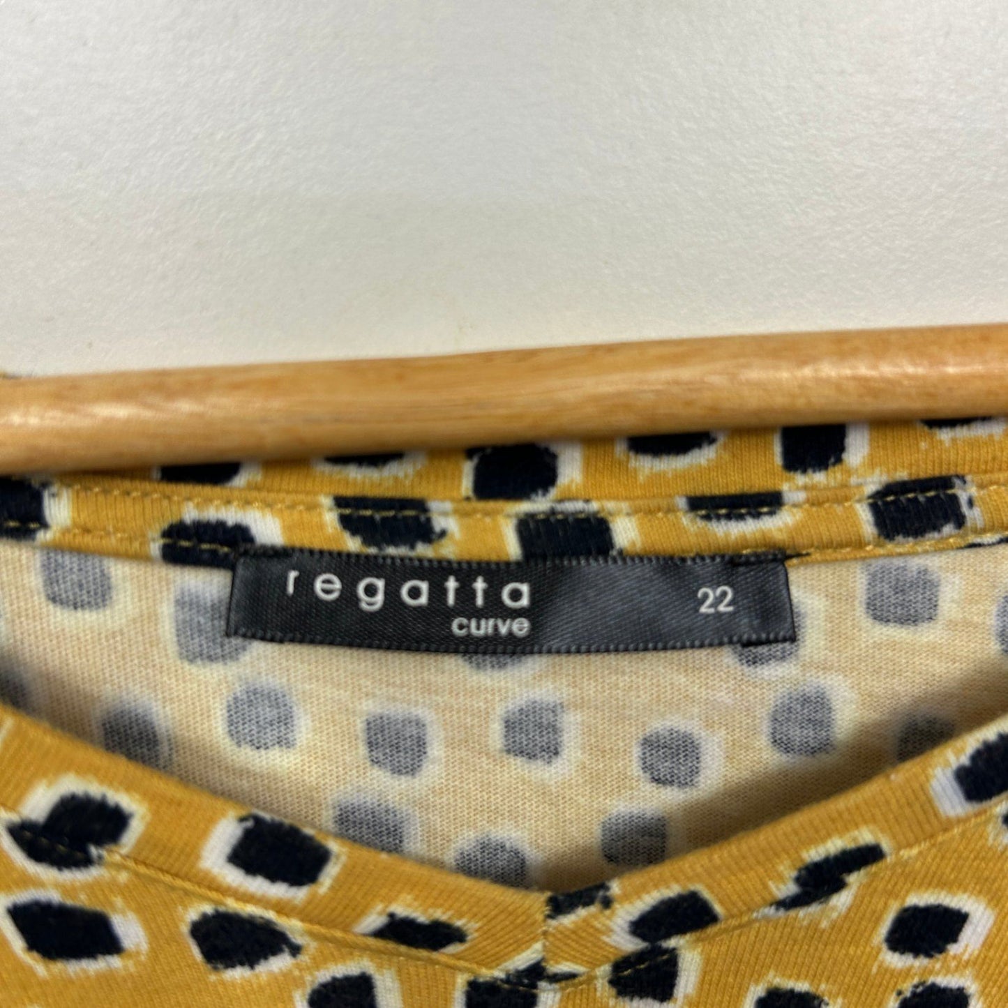 Regatta Curve Mustard Long Sleeve Crew Neck Casual Top Size 22