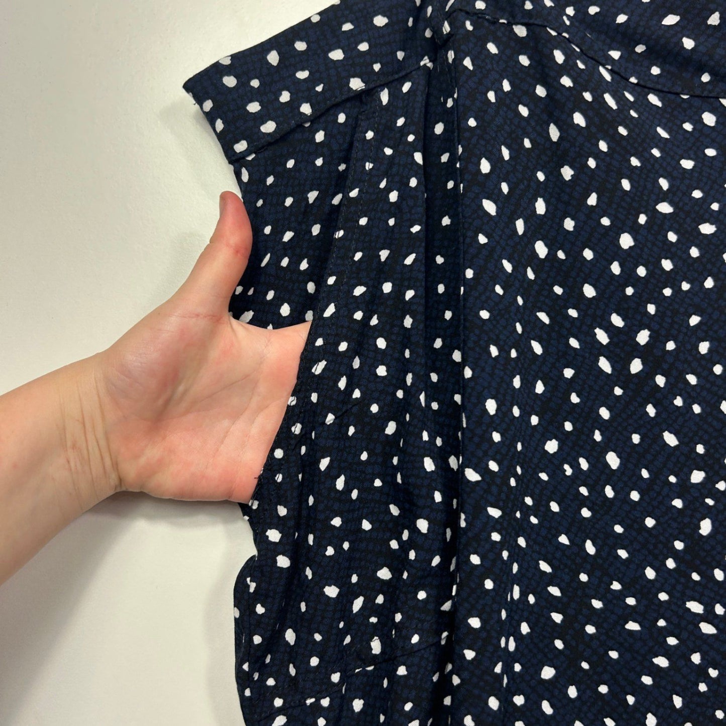 New Autograph Womens Ruffled Hem Spot Print Pants Size 24 Navy White Pockets