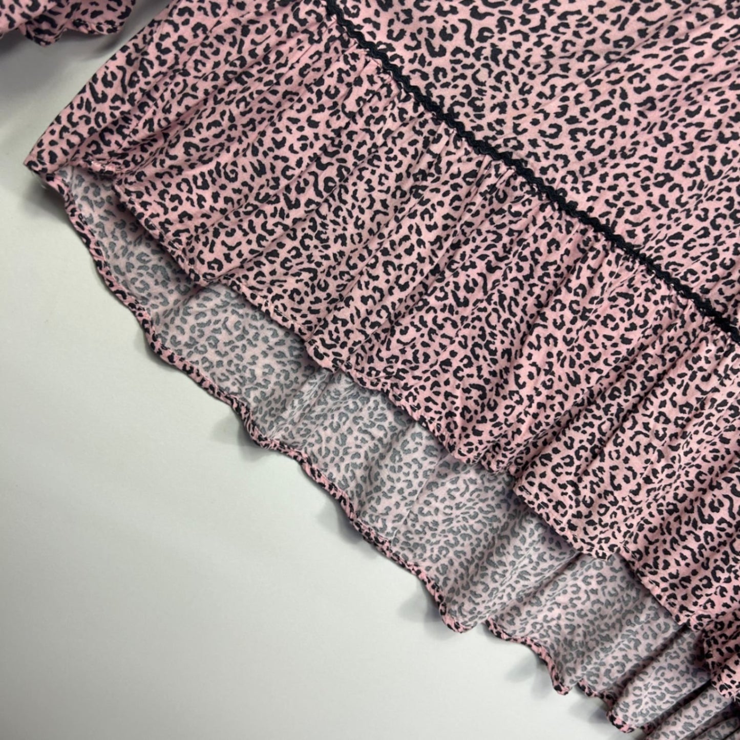 Threadz Womens Pink Viscose Long Sleeve Tiered Ruffle Blouse Top Size 14 Large Animal Print