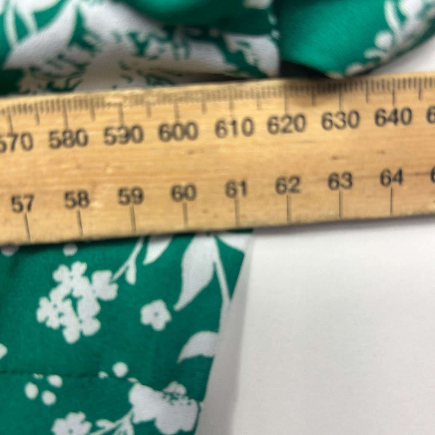 Autograph Green Short Sleeve V-Neck Floral Button Up Peplum Top Size 14