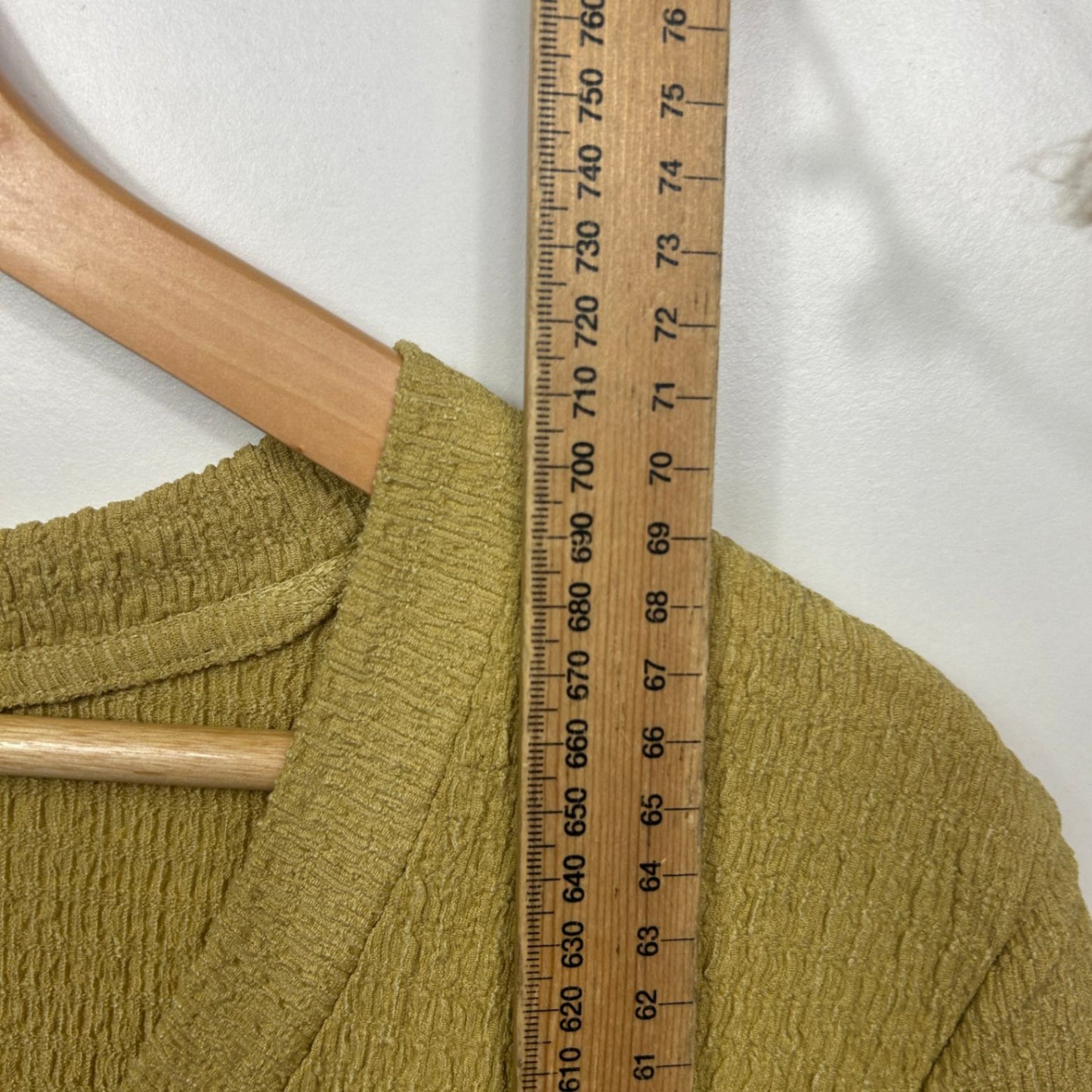 Avella Khaki Short Sleeve Casual Blouse Top Size 18 Viscose Blend