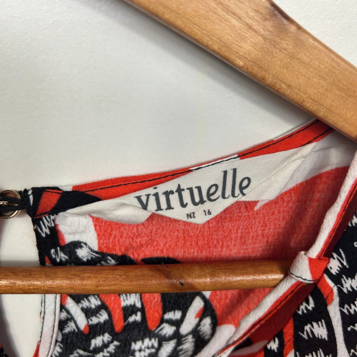 Virtuelle Top Size 16 Plus Cold Shoulder Multicoloured Floral