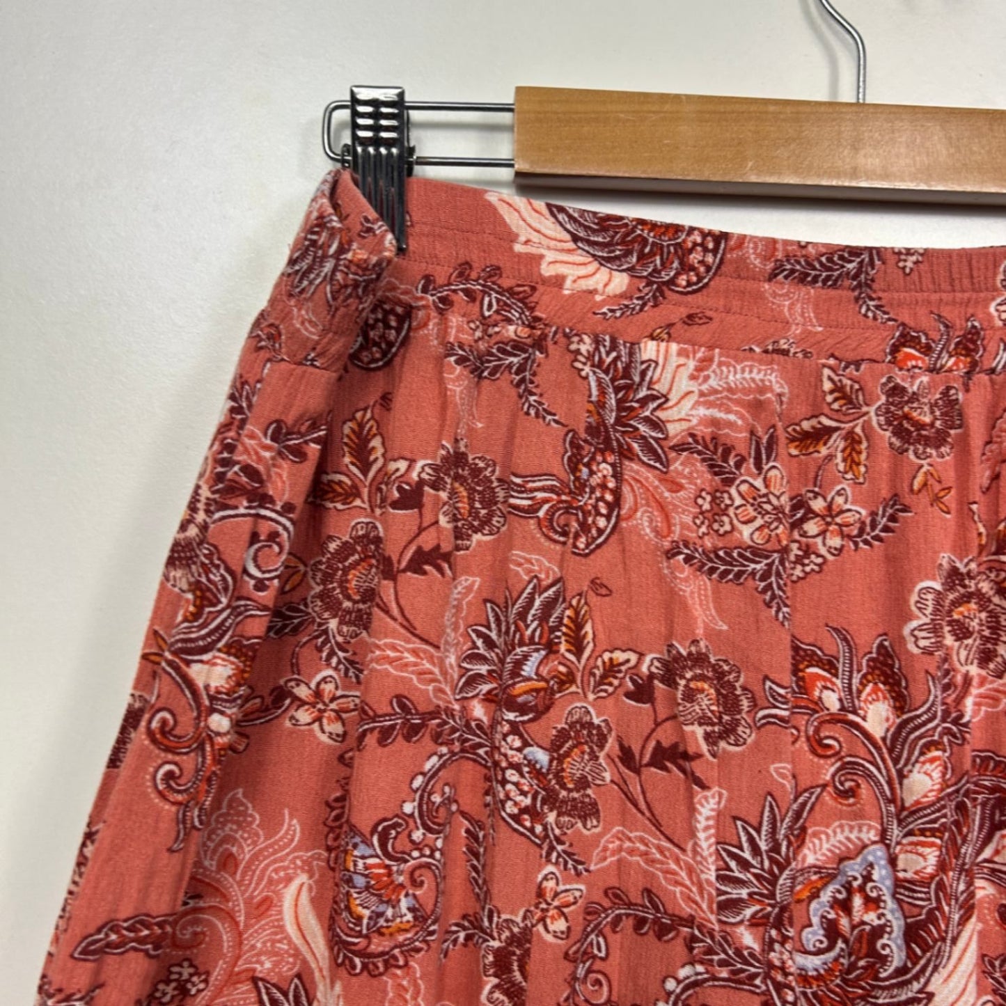 Paisley Print Midi Length Rust Viscose Maxi Skirt Size 20 - 22