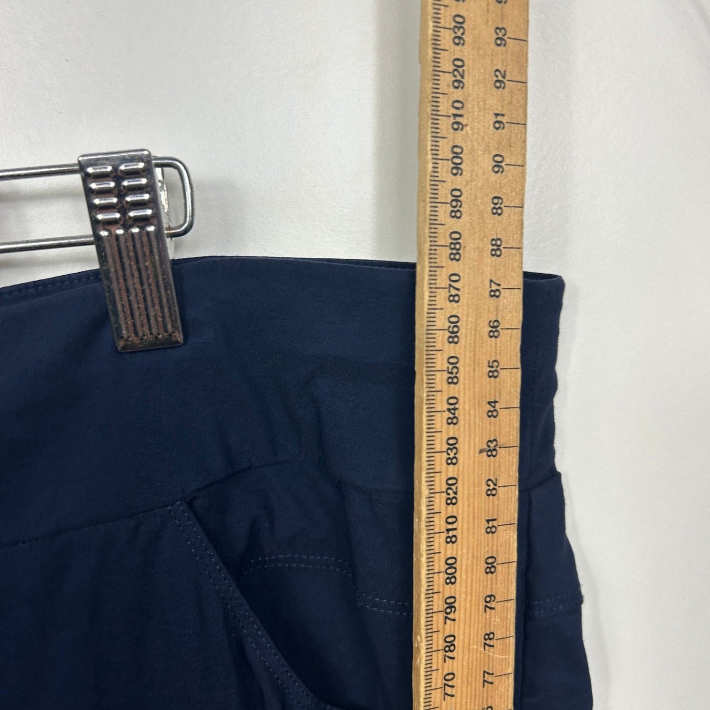 Taking Shape Pull On Cropped Pants Size 22 Navy