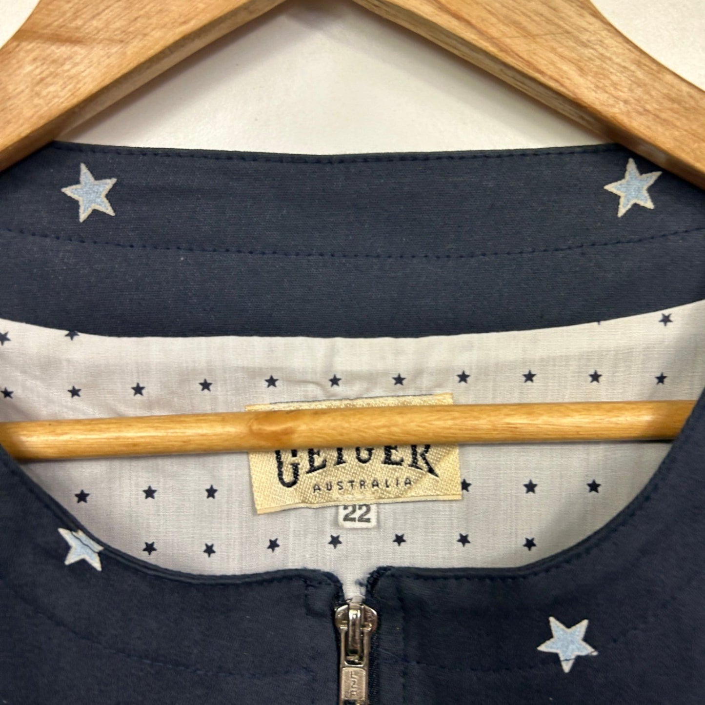 Geiger Navy Star Print Cotton Blend Sleeveless Zip Vest Sz 22 Made in Australia