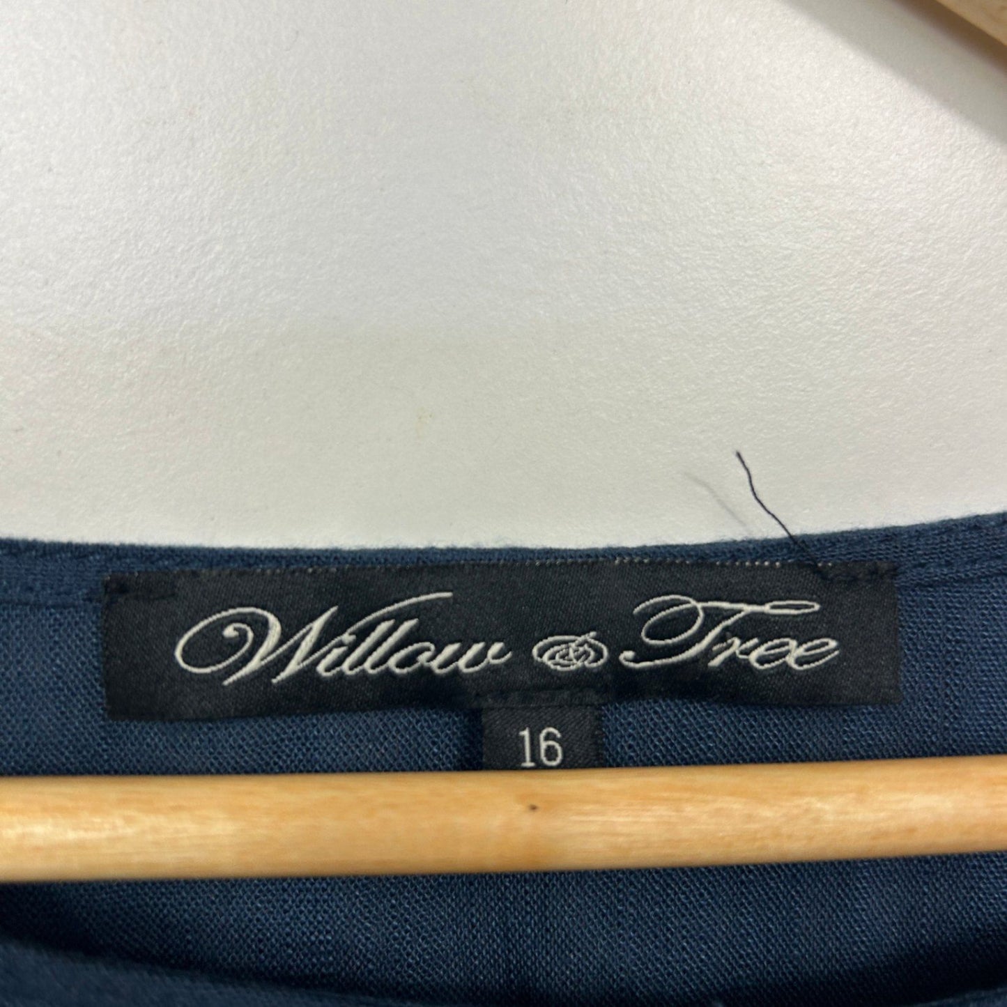 Willow & Tree Layered Navy Long Sleeve Top Size 16 Linen Blend