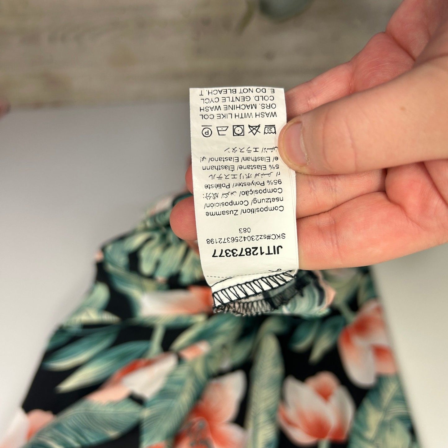 Emery Rose Maxi Size 16 Cold Shoulder Multicoloured Floral