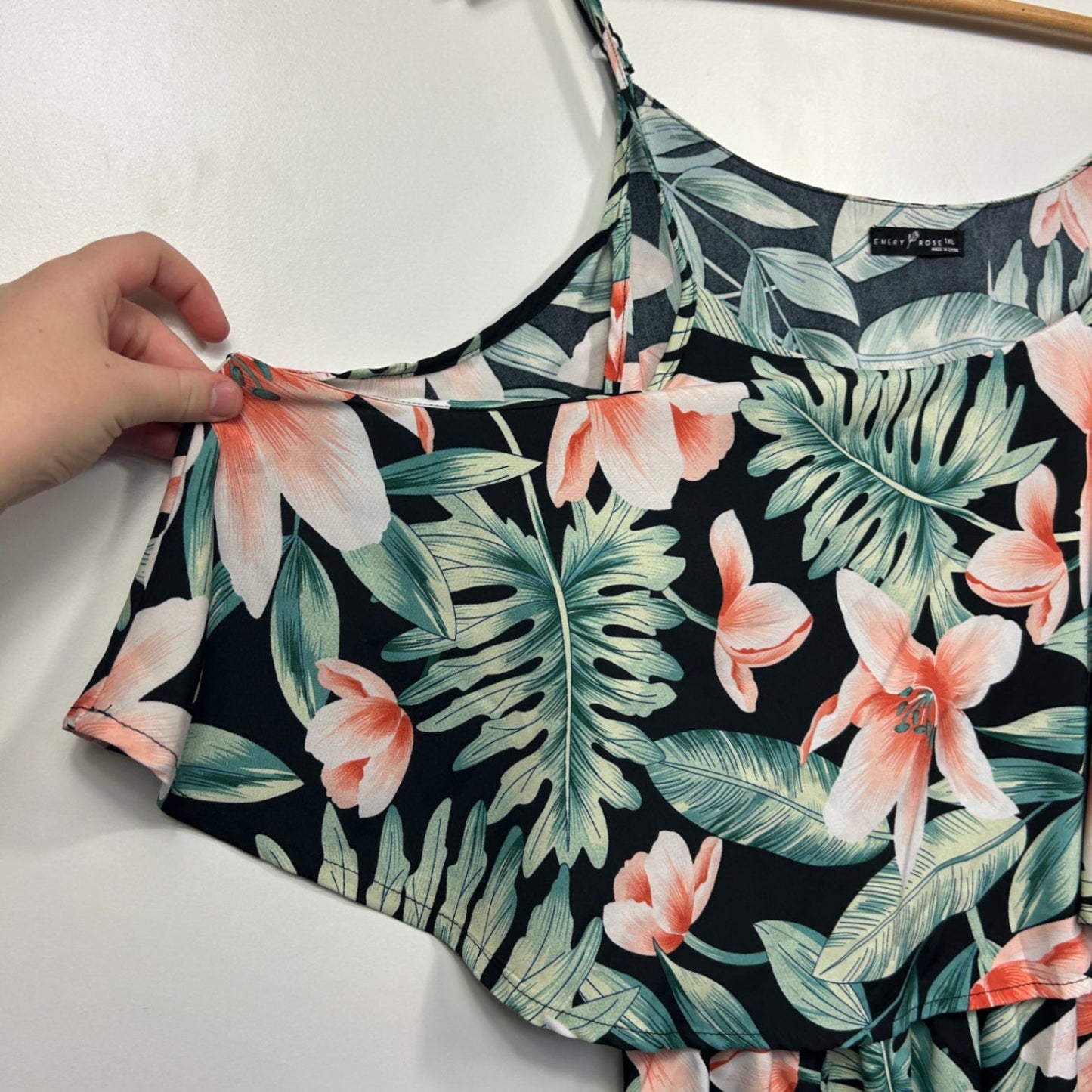 Emery Rose Maxi Size 16 Cold Shoulder Multicoloured Floral