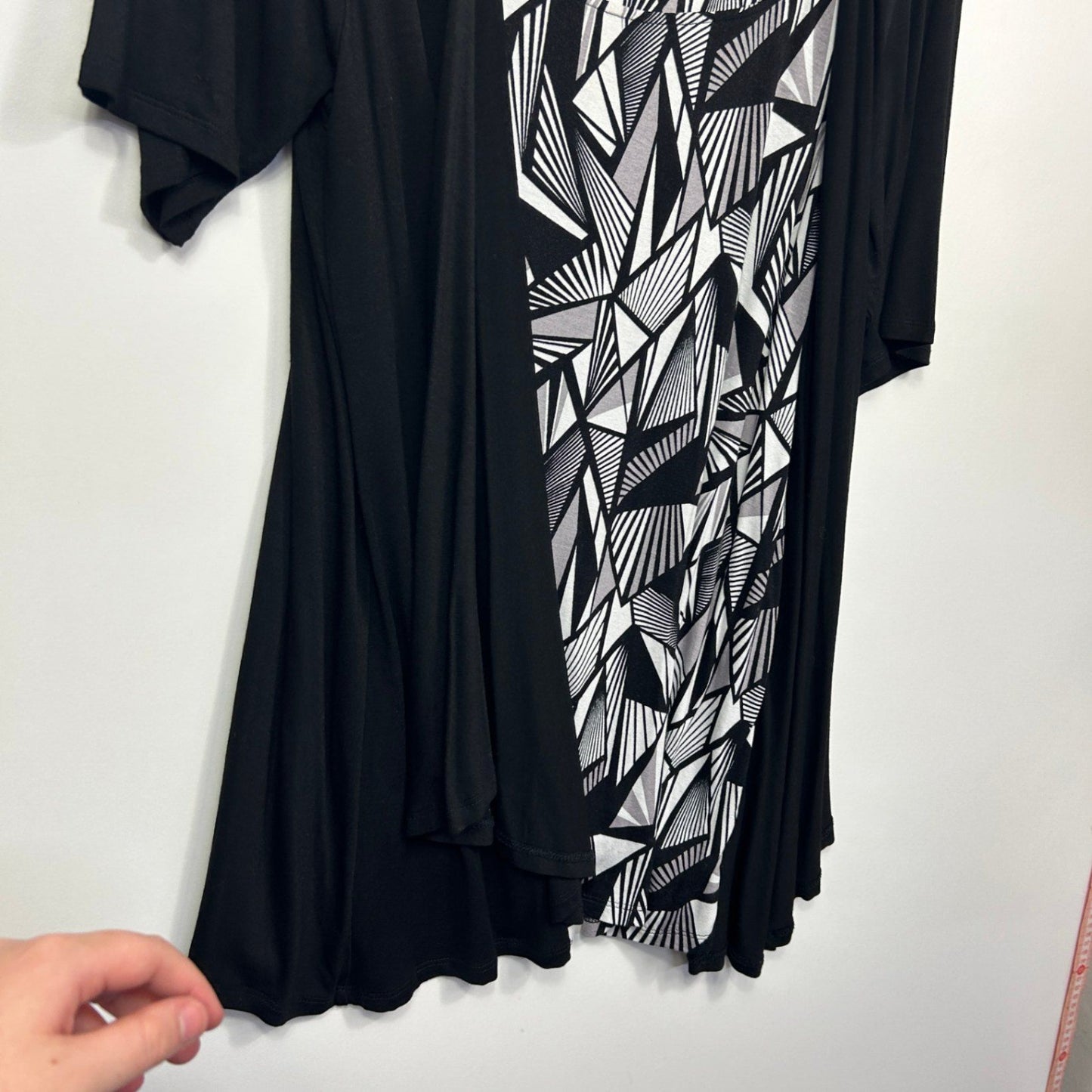 MODA Women's Black Short Sleeve Open Front Overlay Tunic Top Size 16