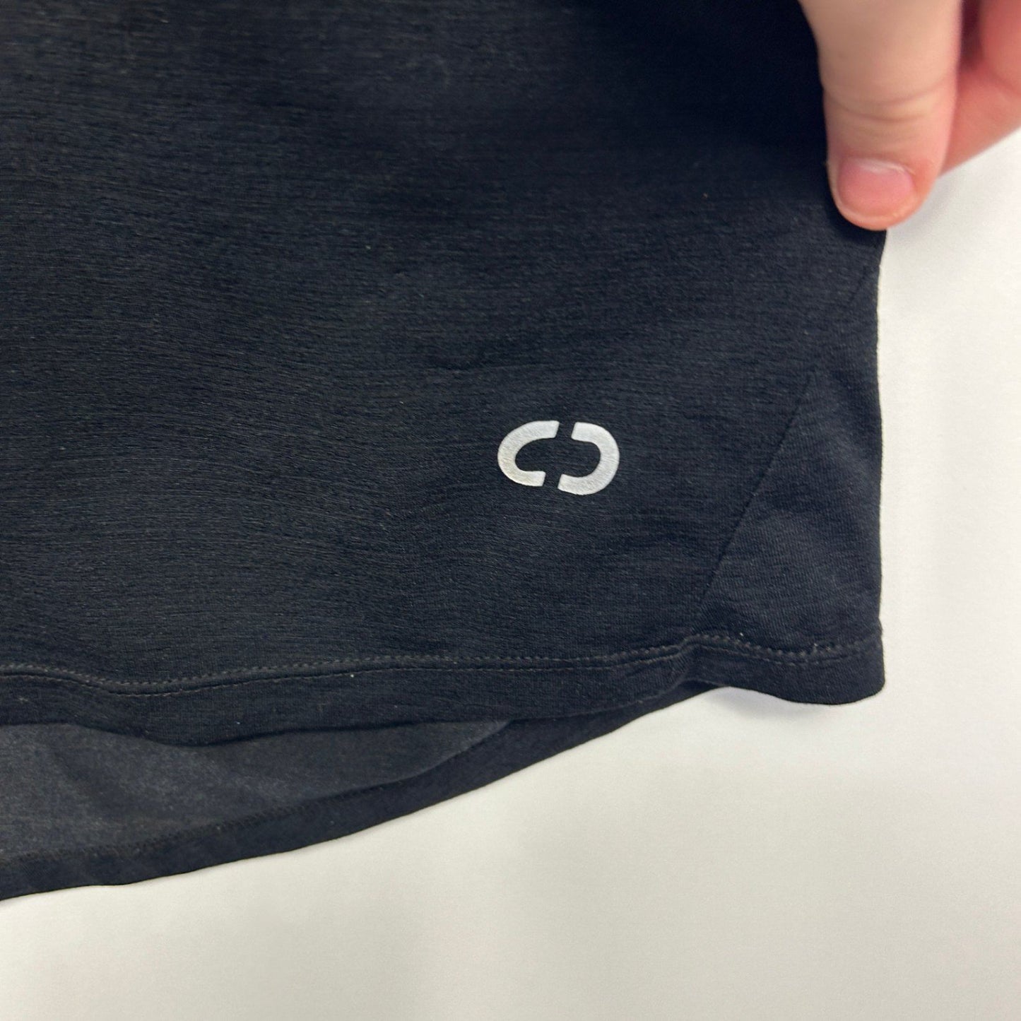 Circuit Curve Black Short Sleeve Activewear Top Size 18