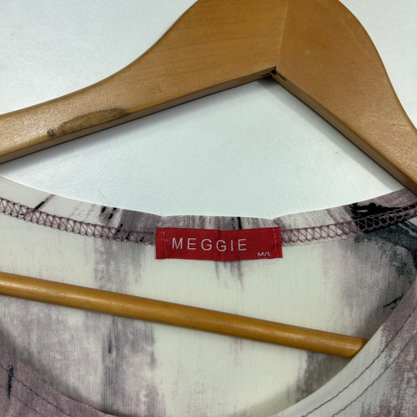 Meggie Multicoloured Short Sleeve Embellished Floral Top Size 12 14