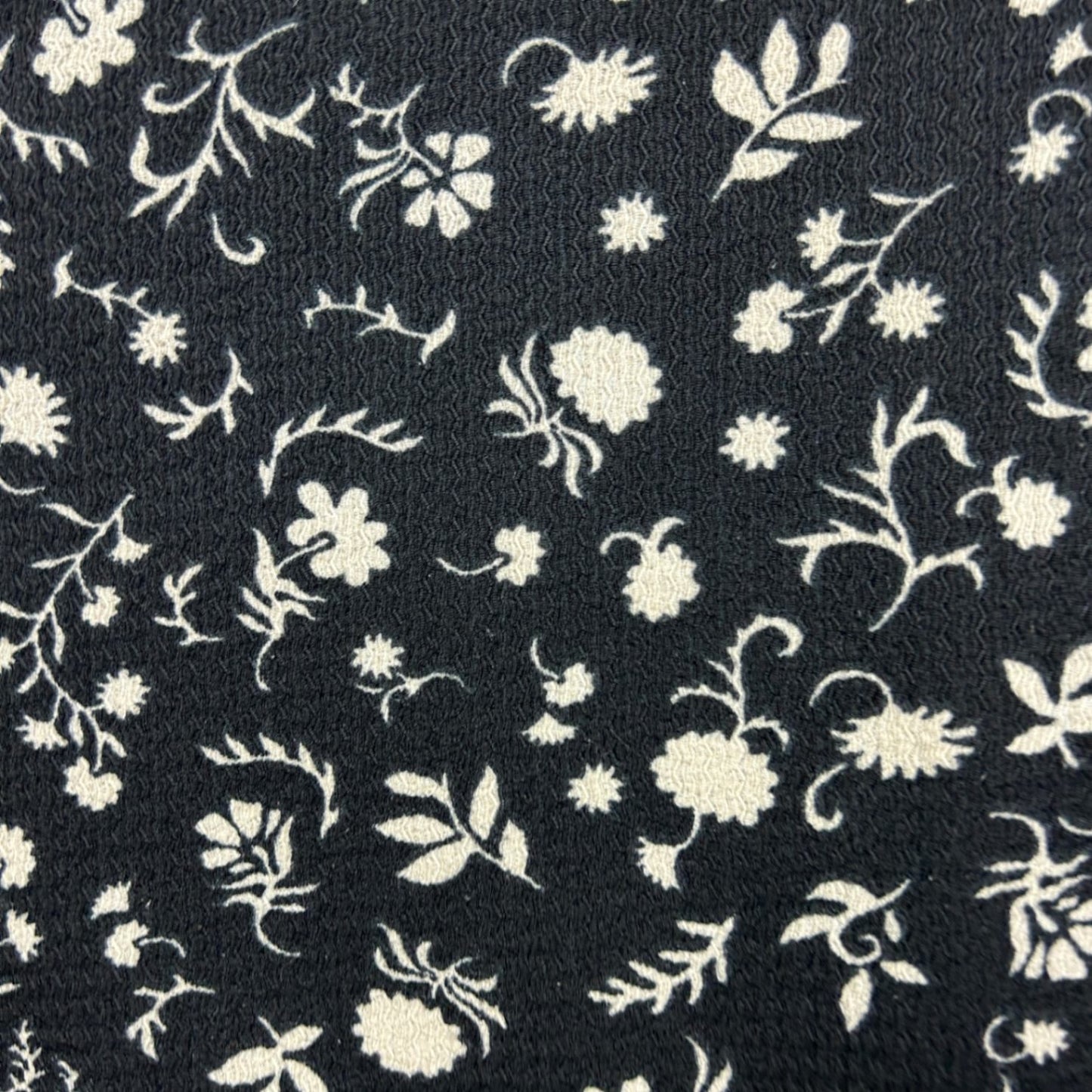 Anko Black White Short Sleeve Round Neck Floral Top Size 20