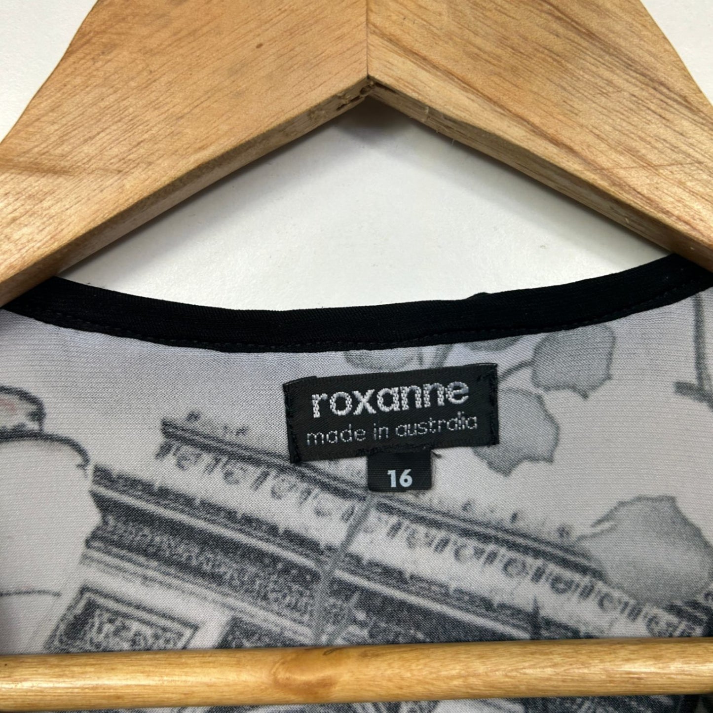 Roxanne Tunic Top Size 16 Made in Australia Paris France