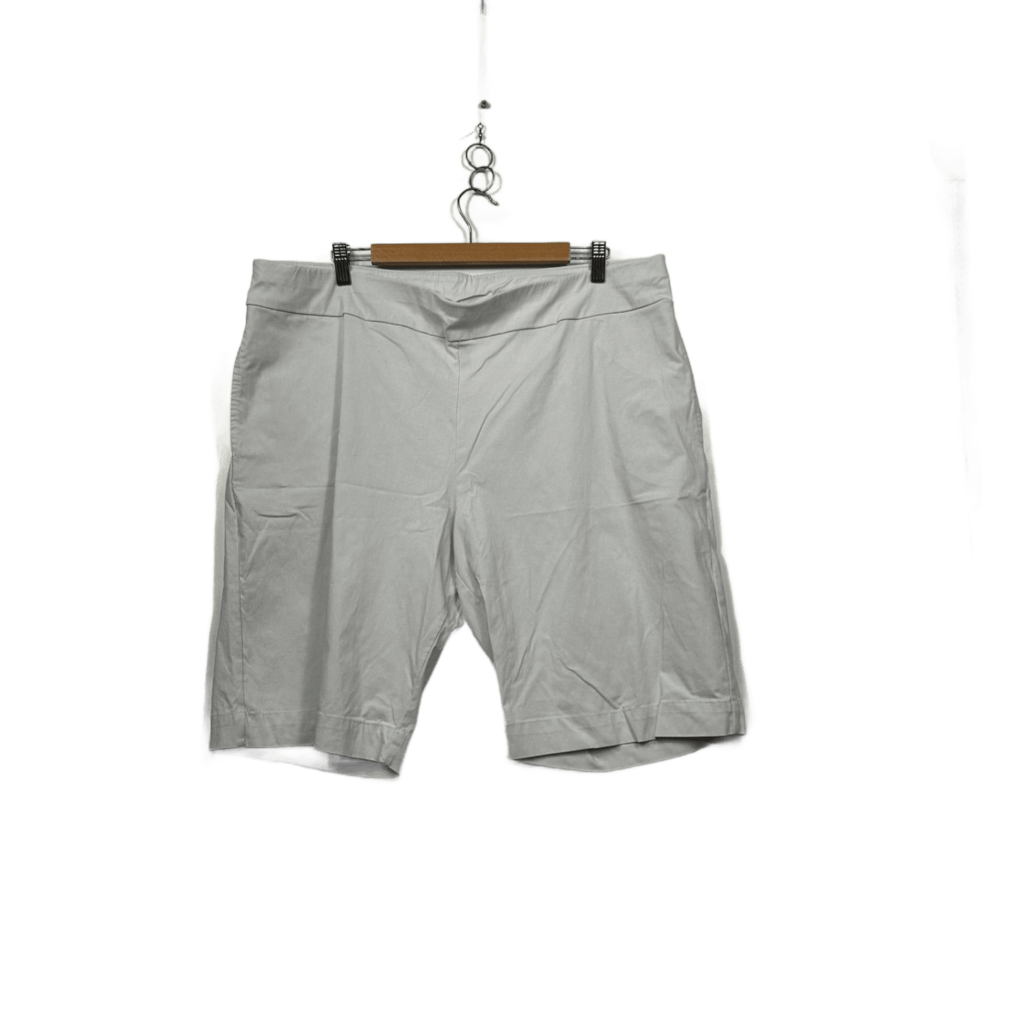 Taking Shape White Bermuda Shorts Pockets Size 20