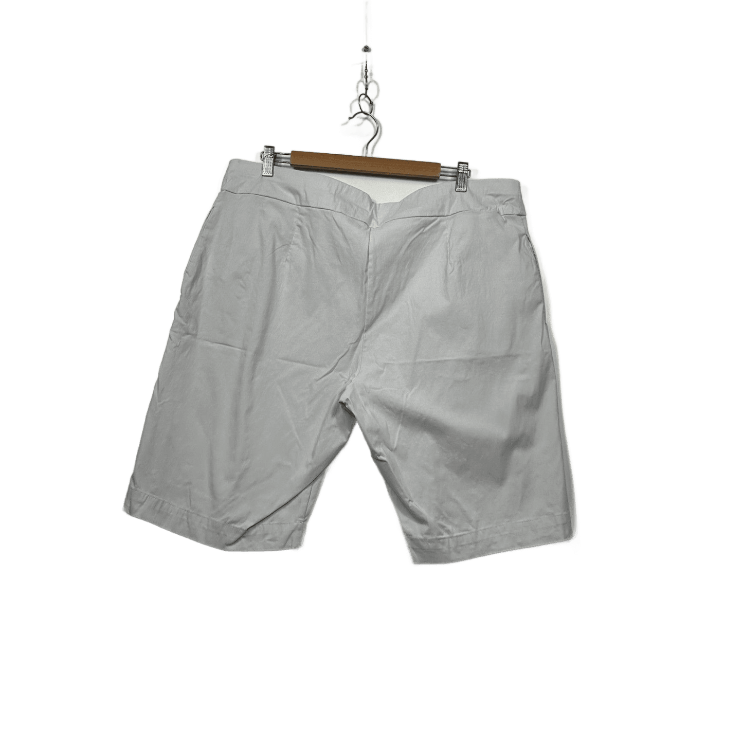Taking Shape White Bermuda Shorts Pockets Size 20