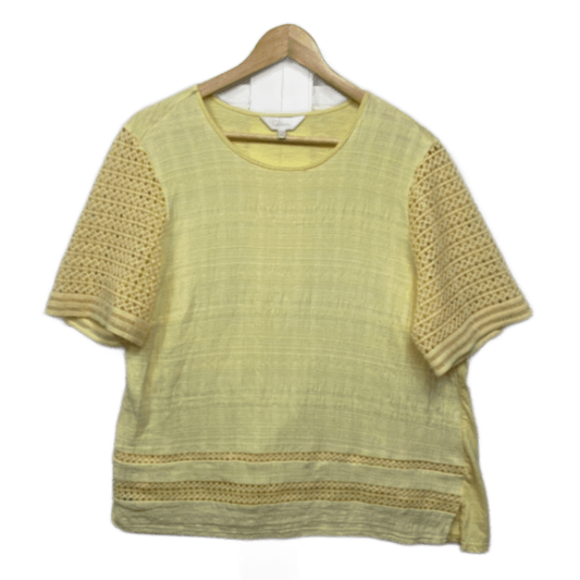 Capture Light Yellow Short Sleeve Round Neck Crochet Trim Top Size XXL 16 18