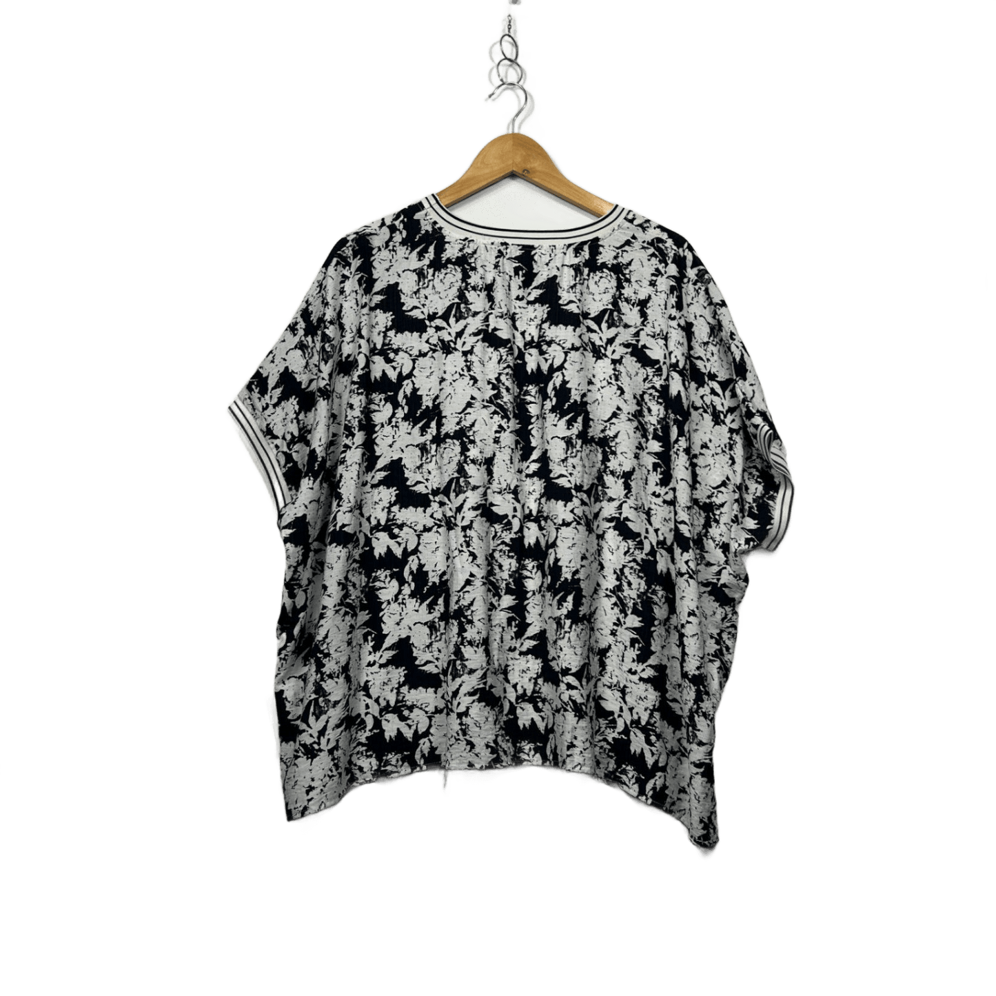 Et Alia Black White Short Sleeve Boxy Blouse Size 20 XXXL New Zealand Designer