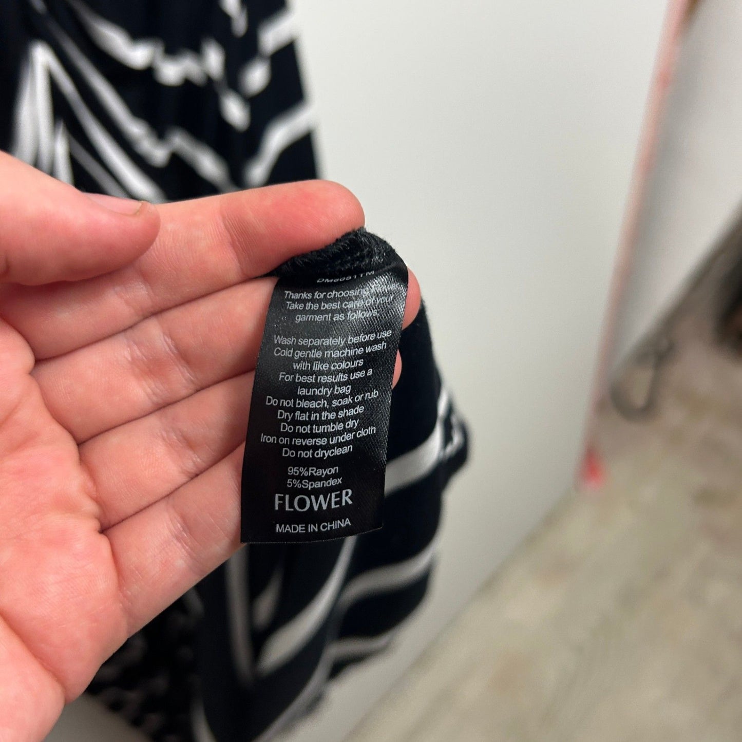 Flower Womens Black White Long Sleeve Striped Rayon Dress Size 16 Stretch