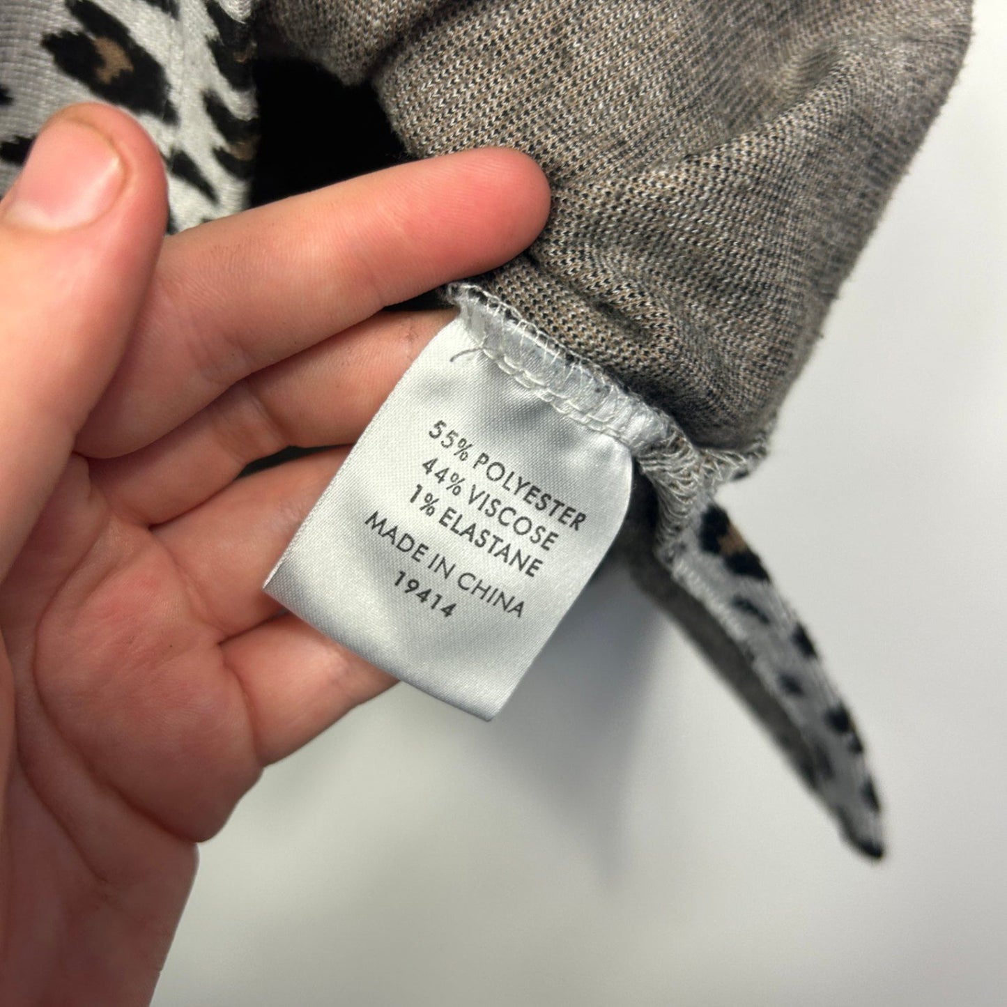 Suzanne Grae Grey Animal Print Cowl Neck Casual Knit Top Size 14 Large Thick