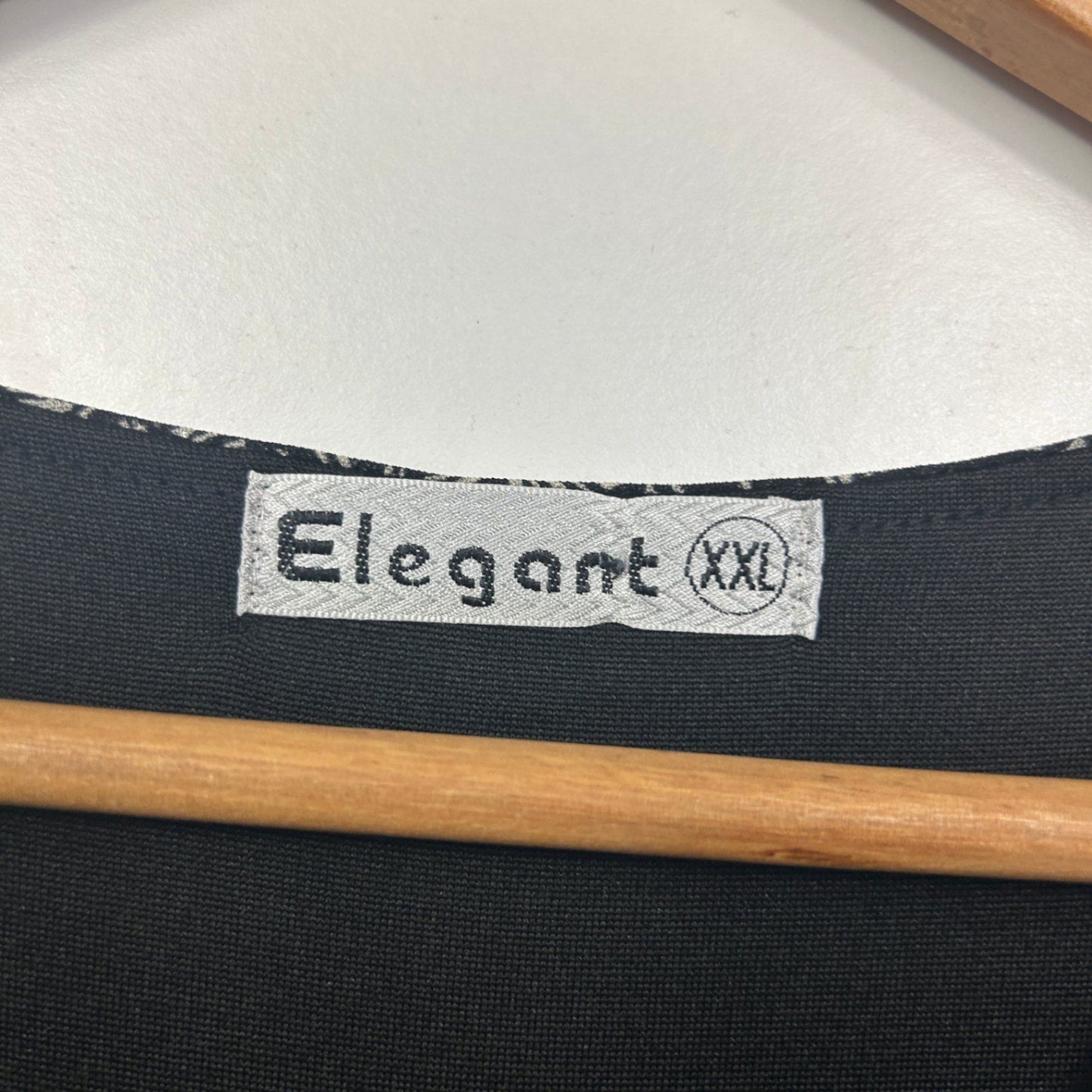 Elegant Black White Short Sleeve Batwing Blouse Size XXL 2XL 18