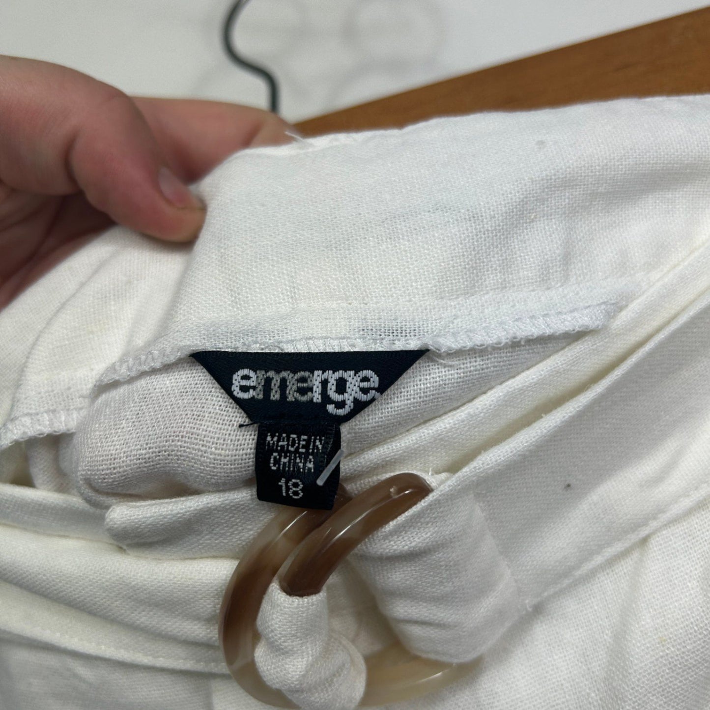 New Emerge Cream Linen Blend Casual Shorts with Pockets Size 18