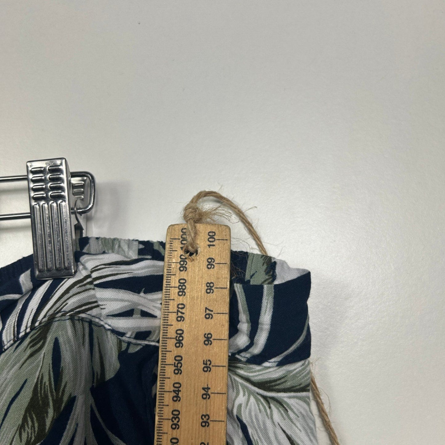 Millers Woman Pants Size 22 Navy Blue Leaf Print Cotton Blend