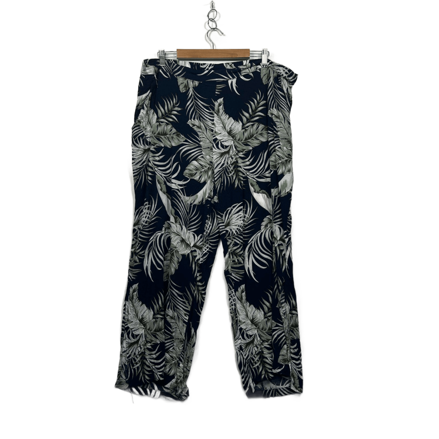 Millers Woman Pants Size 22 Navy Blue Leaf Print Cotton Blend