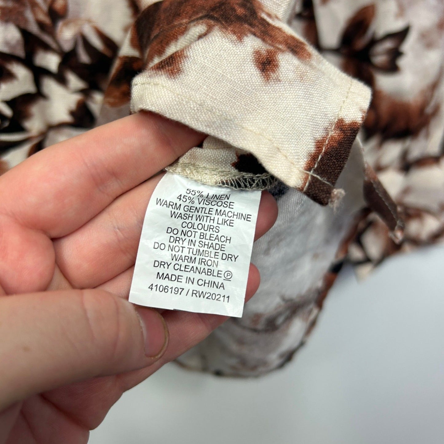 Regatta Linen Blend Brown Beige  Long Sleeve Floral Blouse Size 16