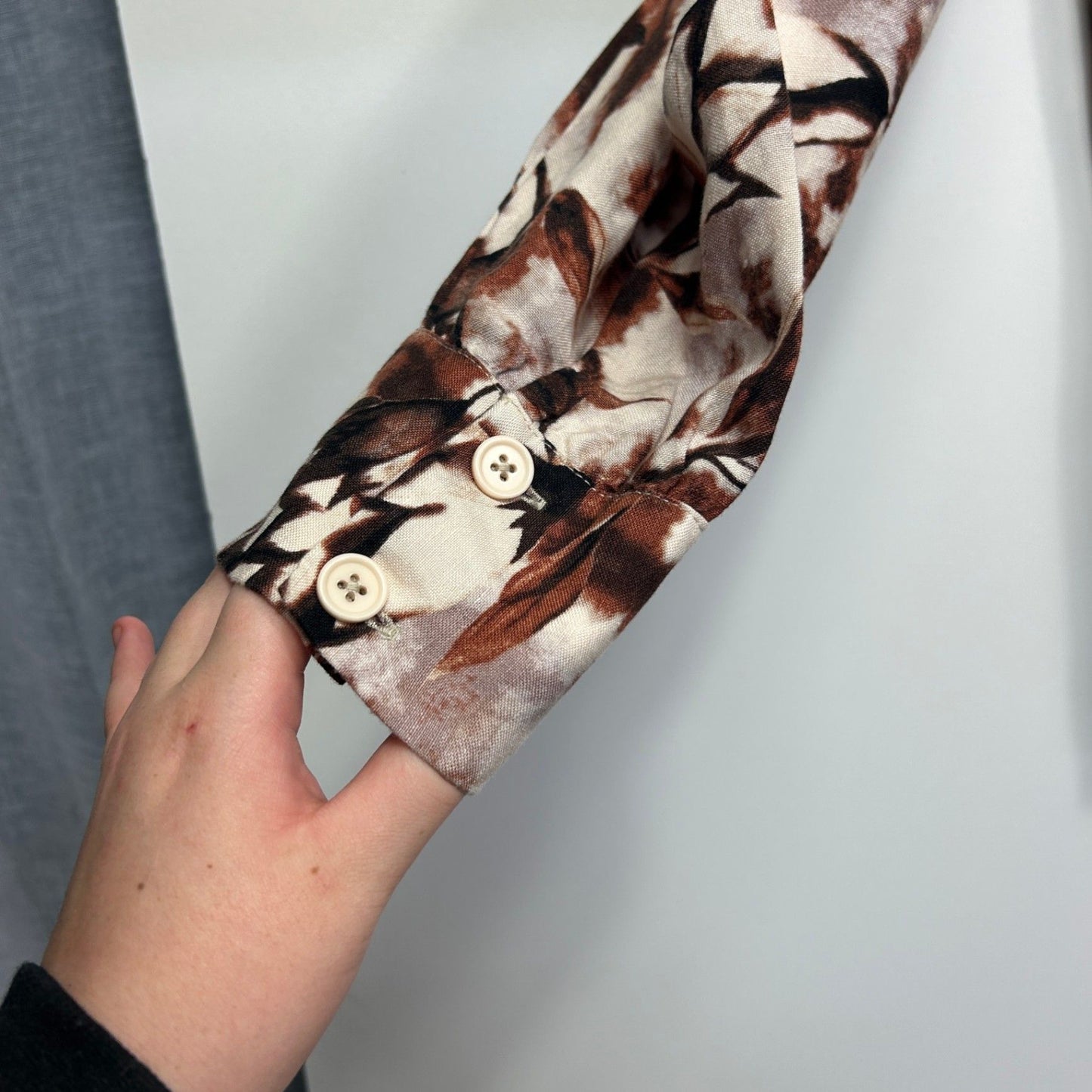 Regatta Linen Blend Brown Beige  Long Sleeve Floral Blouse Size 16