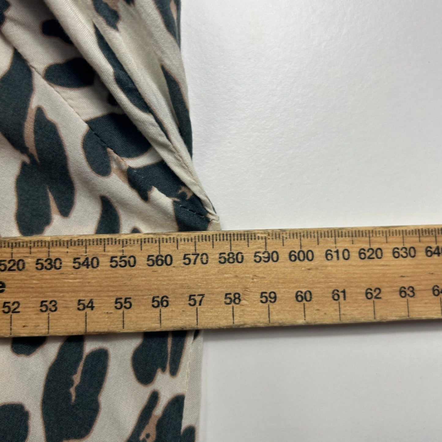 Vine Apparel Beige Black Animal Print Sleeve Peak Maxi Dress Size M/L 12 14