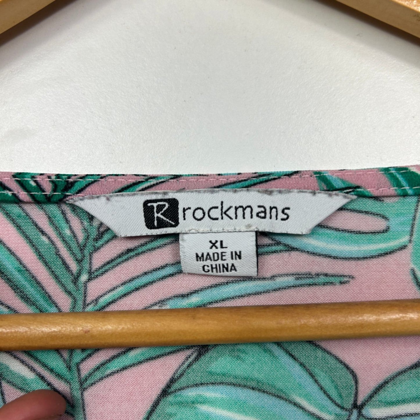 Rockmans  Pink Green Short Sleeve Floral V Neck Casual Top Size 14 16 XL