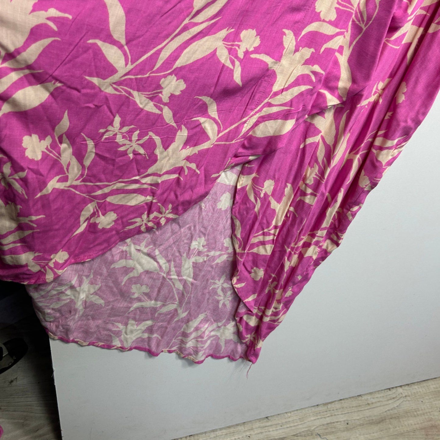 New Proud Poppy Pink Floral 3/4 Sleeve Hi Low Hem Peak Dress Size 18