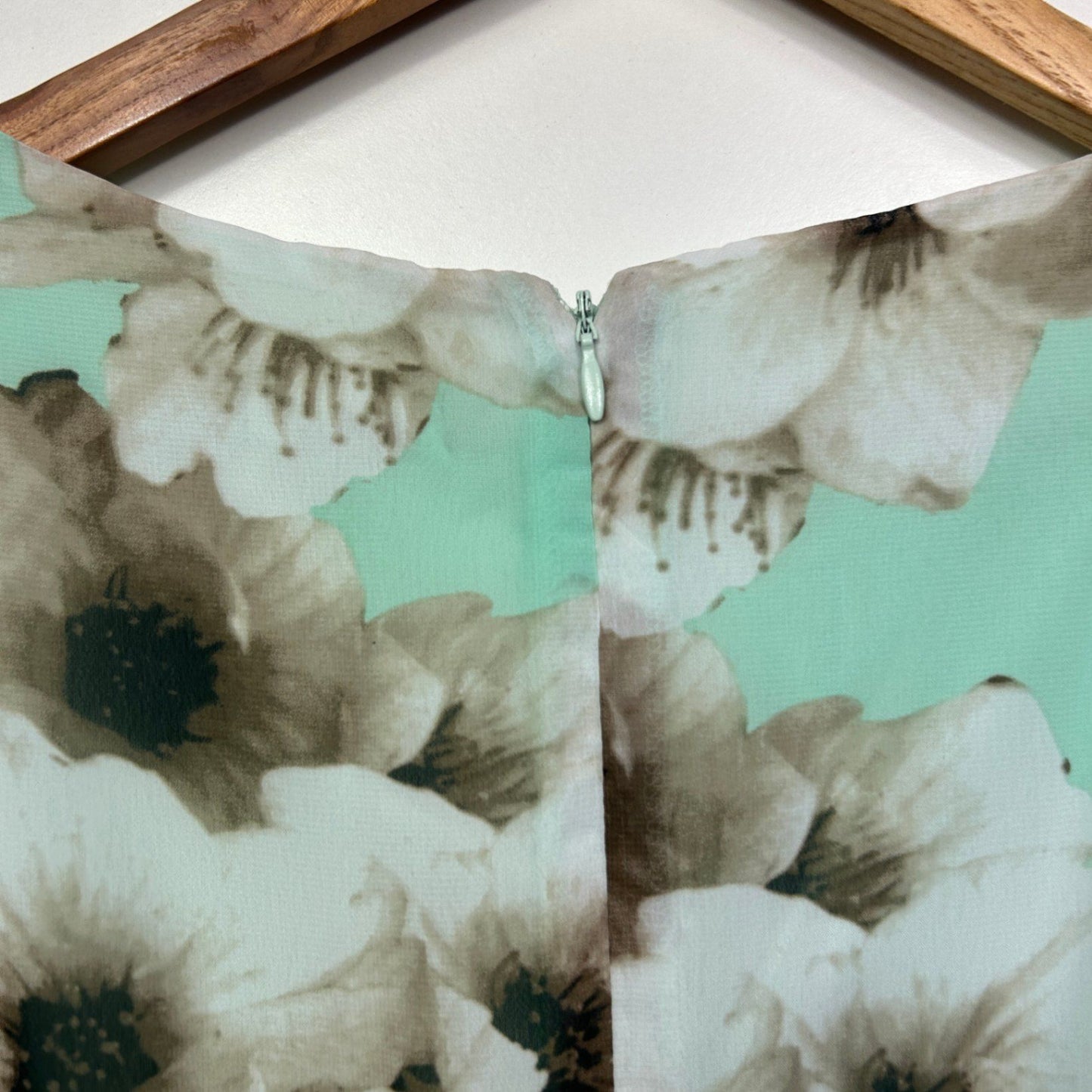 New Eliza J Mint Green Sleeveless Floral Fit and Flare Dress Size 16/18