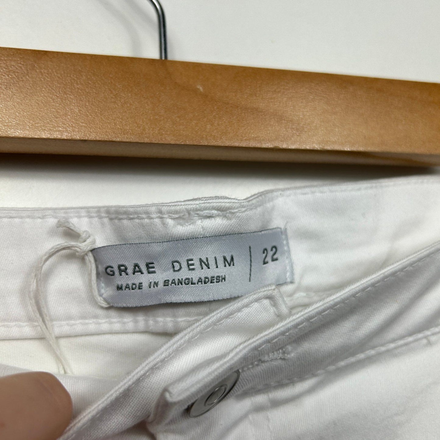 New Suzanne Grae Denim White Cropped Jeans Pants Size 22