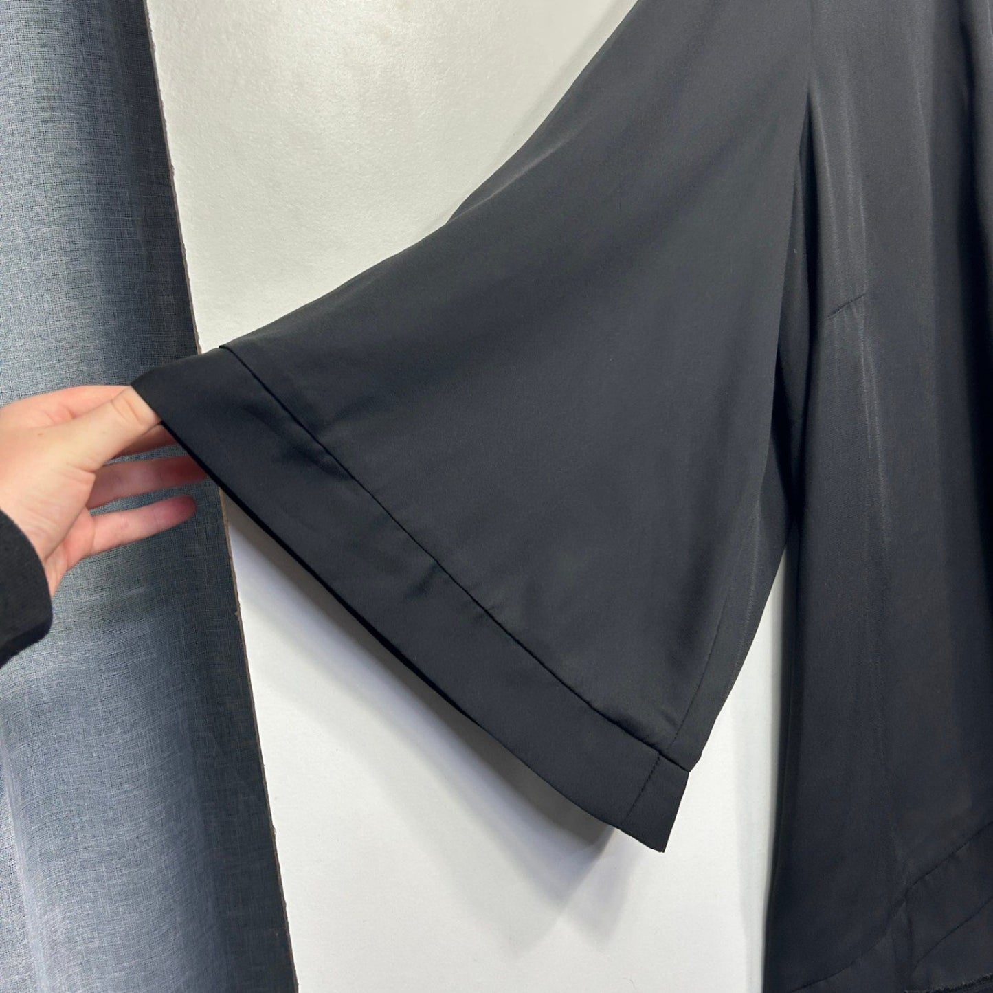 Avella Women's Black Long Sleeve Open Front Kimono Jacket Size 24